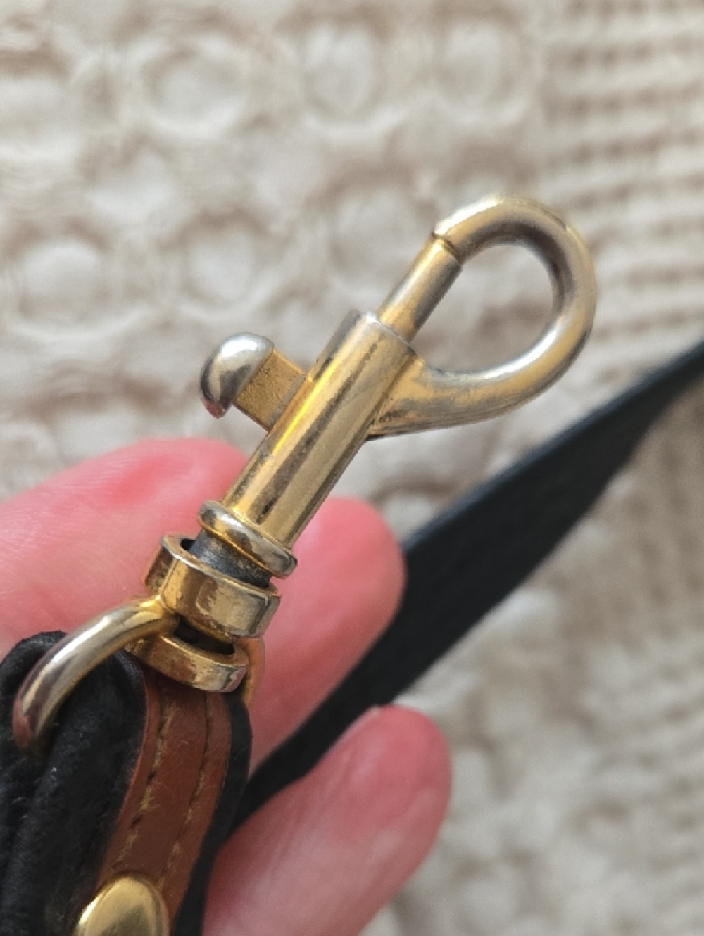 Vintage Dooney & Bourke Black Pebbled Leather Shoulder Bag with Brown Trim - Picture 14 of 16